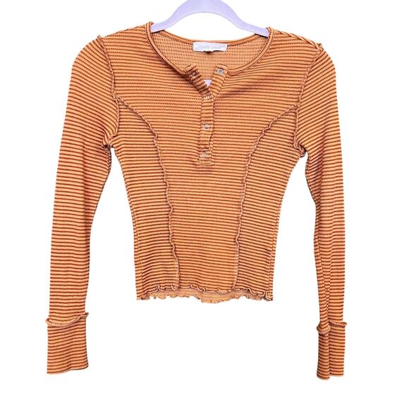 Gilded Intent Fitted Cropped Raw Hem Orange Long Sleeve Top Medium - Picture 1 of 2